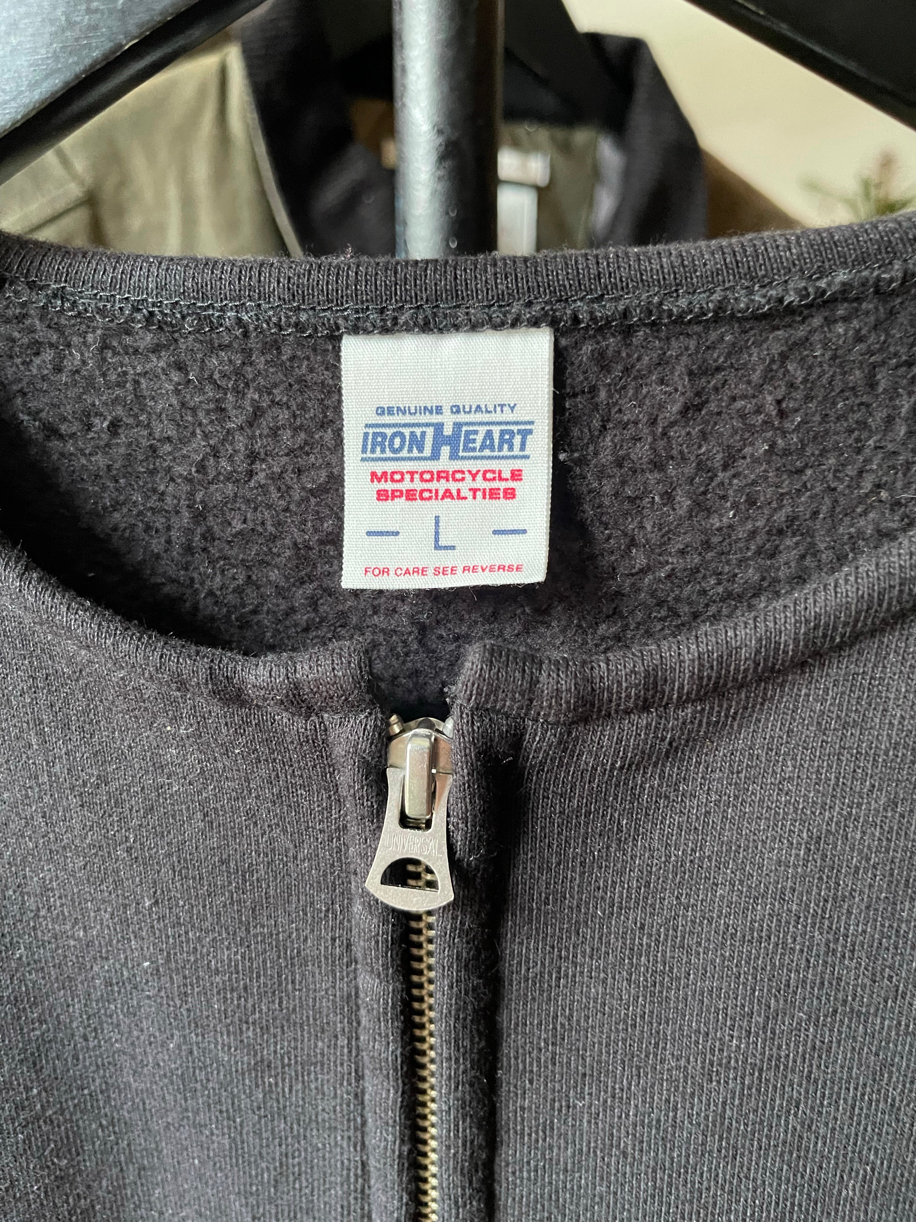 Gently Used Iron Heart 14oz HW Loopwheel Zip Up Sweatshirt - Black - Large 3 Gently Used Iron Heart 14oz HW Loopwheel Zip Up Sweatshirt - Black - Large