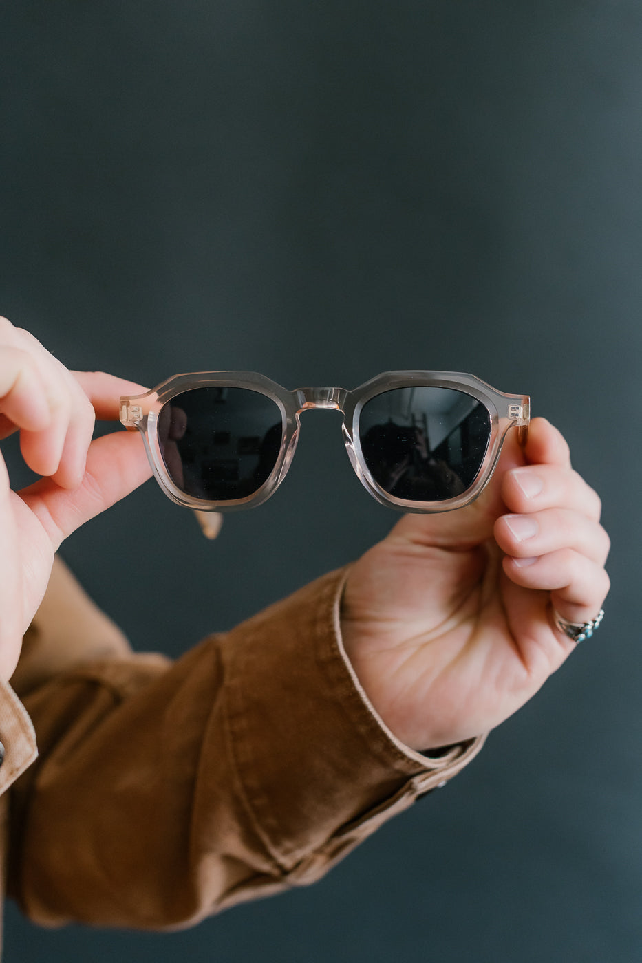 Geometric - SP-05 Sunglasses - Champagne, Navy 7 Geometric - SP-05 Sunglasses - Champagne, Navy