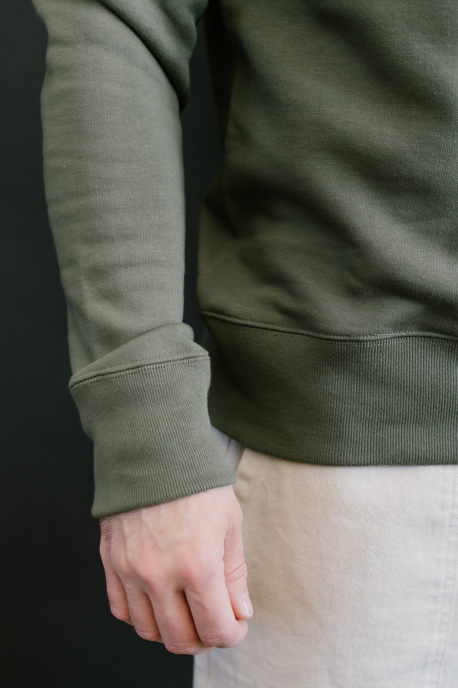 346.40 - Loopwheeled Sweatshirt - Army 17 346.40 - Loopwheeled Sweatshirt - Army