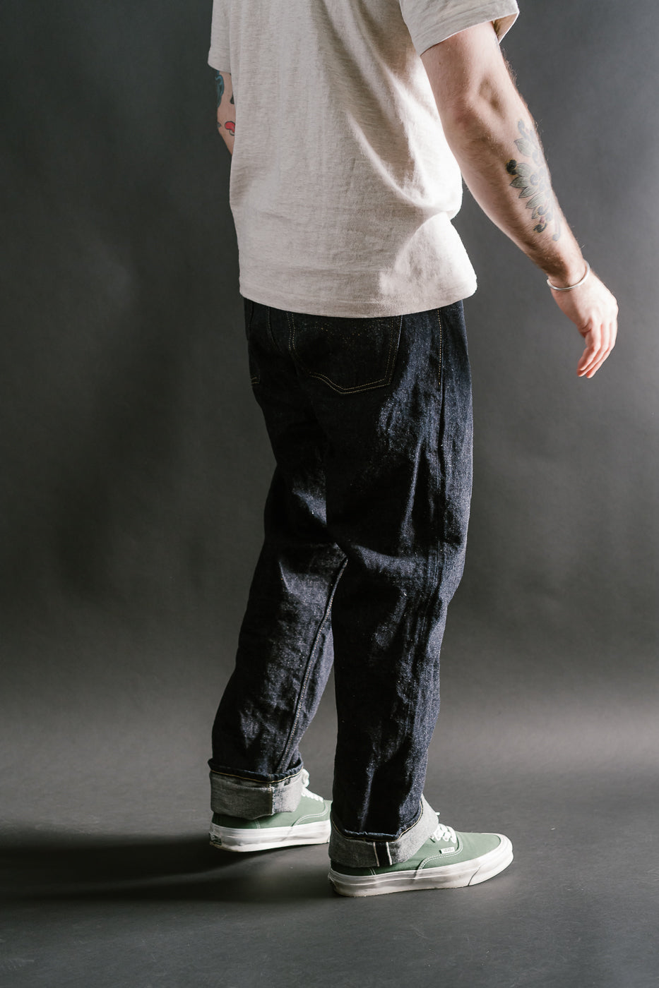Lot DDS1003XX - 14.5oz 1944 New Model One-Wash Selvedge Denim - Indigo 14 Lot DDS1003XX - 14.5oz 1944 New Model One-Wash Selvedge Denim - Indigo