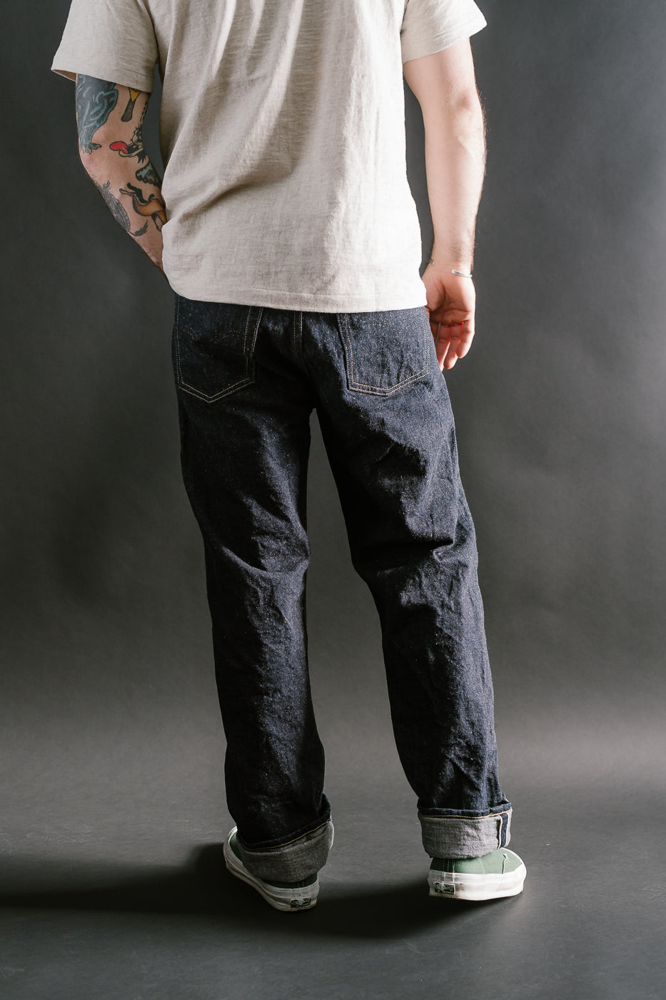Lot DDS1003XX - 14.5oz 1944 New Model One-Wash Selvedge Denim - Indigo 15 Lot DDS1003XX - 14.5oz 1944 New Model One-Wash Selvedge Denim - Indigo