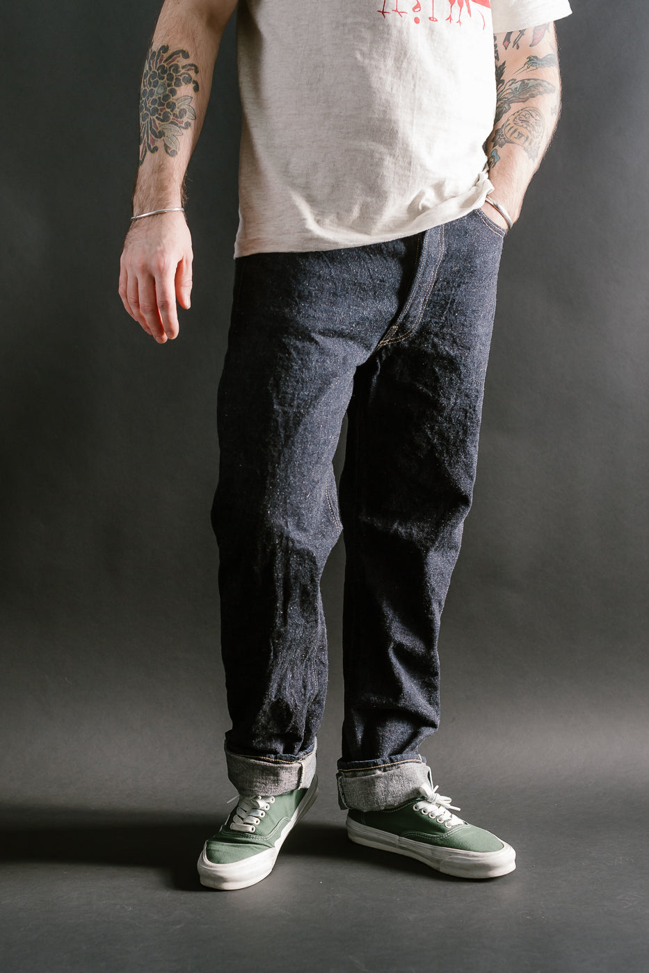 Lot DDS1003XX - 14.5oz 1944 New Model One-Wash Selvedge Denim - Indigo 18 Lot DDS1003XX - 14.5oz 1944 New Model One-Wash Selvedge Denim - Indigo