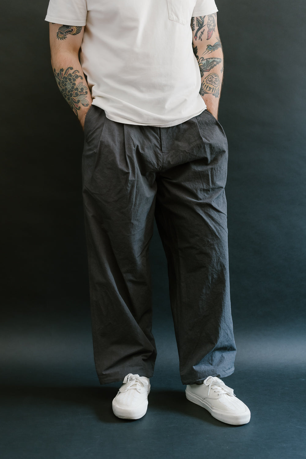 CL Baggy Trouser - 31 Dark Gray 16 CL Baggy Trouser - 31 Dark Gray