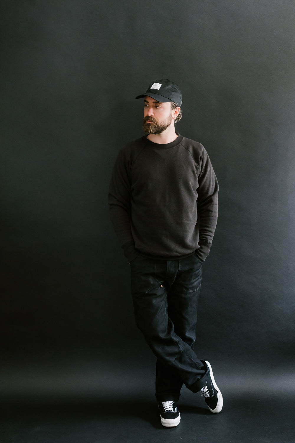 Lot 409 - Plain Crewneck Sweatshirt - Black 5 Lot 409 - Plain Crewneck Sweatshirt - Black