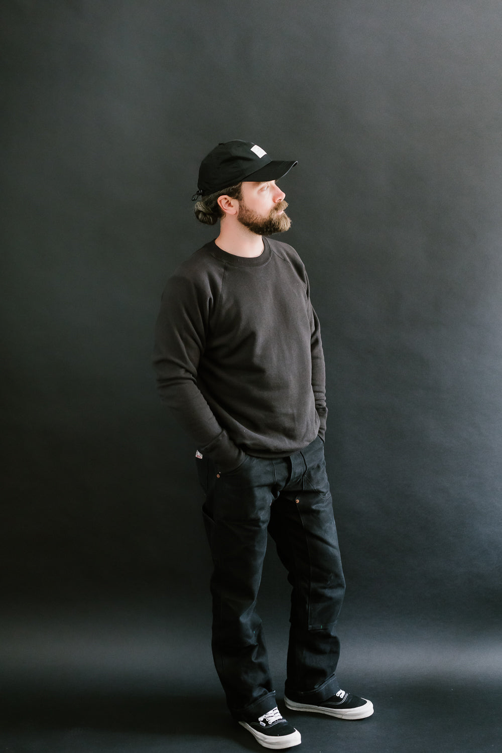 Lot 409 - Plain Crewneck Sweatshirt - Black 6 Lot 409 - Plain Crewneck Sweatshirt - Black