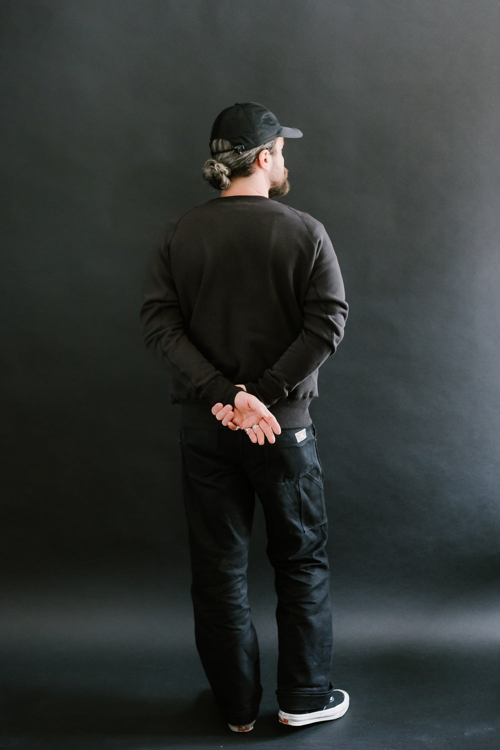 Lot 409 - Plain Crewneck Sweatshirt - Black 7 Lot 409 - Plain Crewneck Sweatshirt - Black