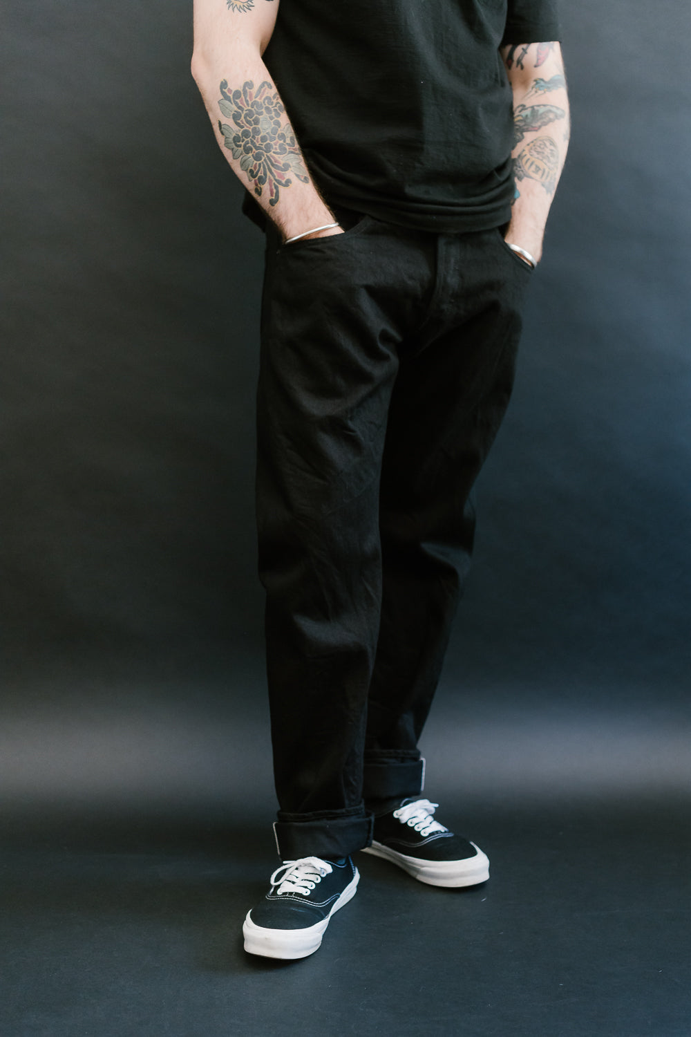 642-13BK - 13oz "Jet Black" Jeans - Relaxed Tapered 14 642-13BK - 13oz "Jet Black" Jeans - Relaxed Tapered